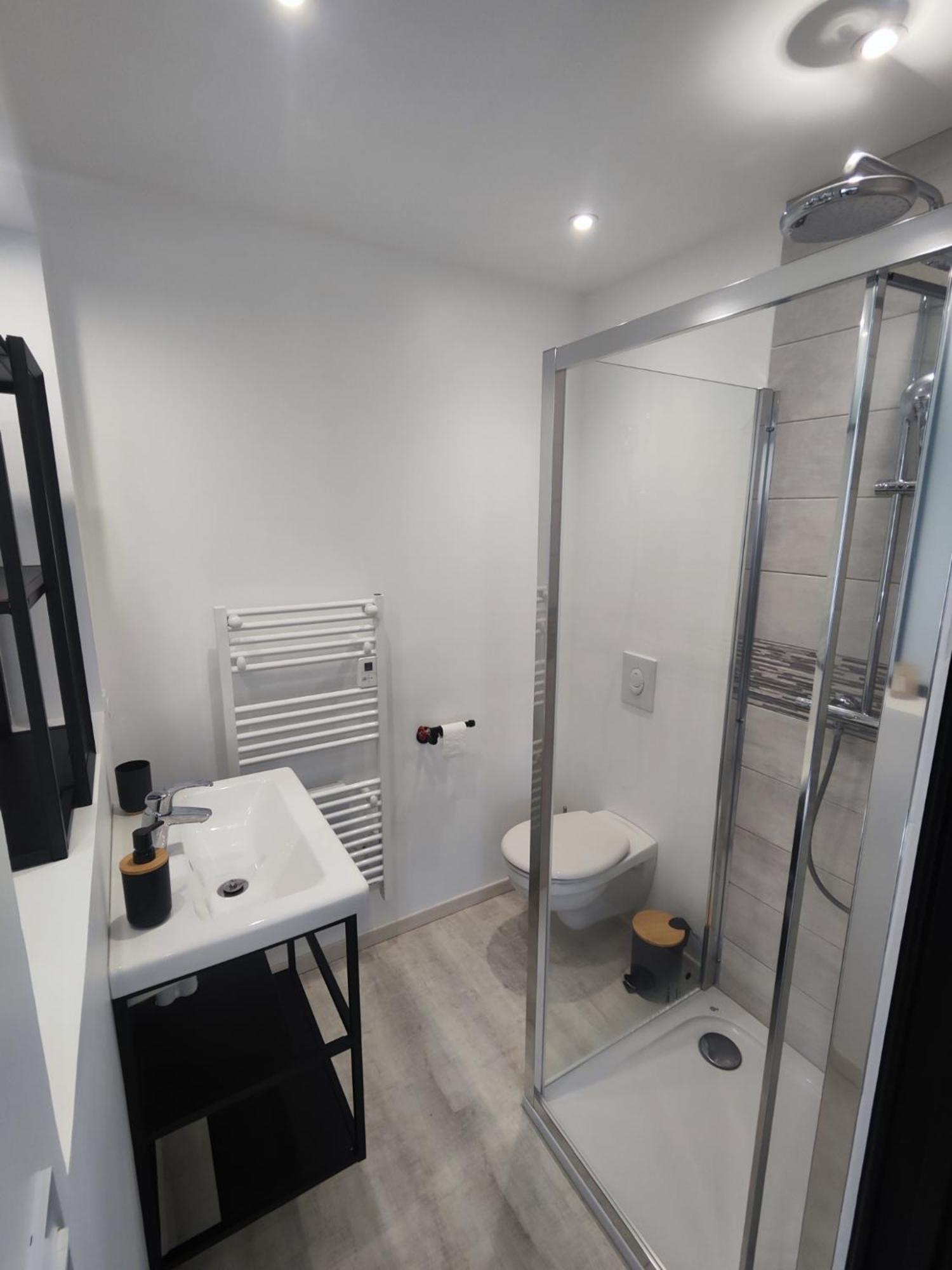 Apartment Neuf Situe Au Coeur D'un Bourg Paisible *